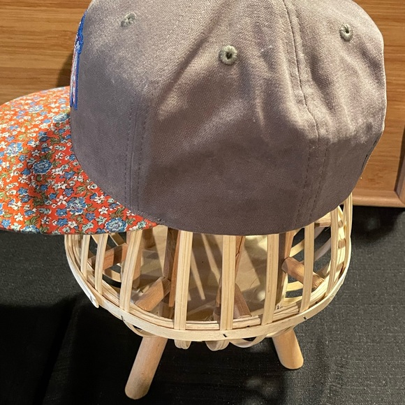 Blackhawk’s American Needle hat floral - Picture 6 of 9